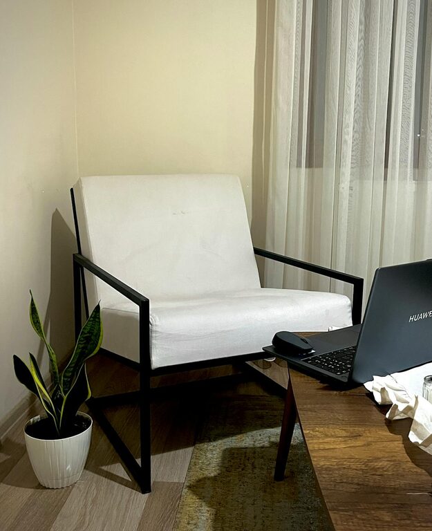 Simple Steps to Create a Cozy and Inviting Home Office Space